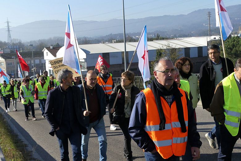 17-11-18 ManifaMaderasIglesiasPorrinhoMos14.JPG